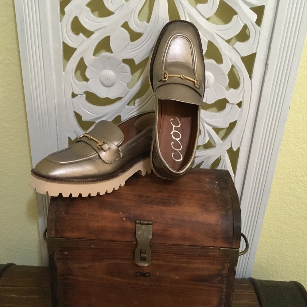 CCOCCI Metallic Size 8 Loafers with Gold Buckle